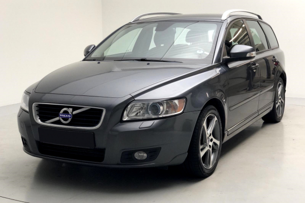 Volvo V50 Summum D2