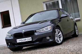 328i Sedan
