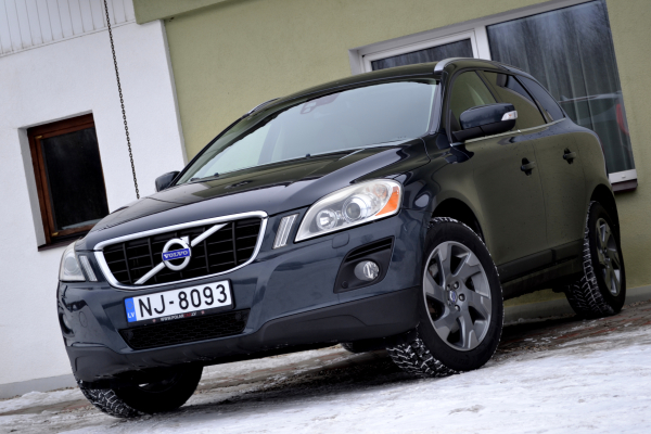 Volvo XC60 Summum D5