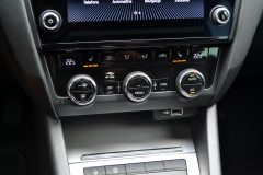 Skoda Octavia Combi 1.5 TSI — papildu attēls
