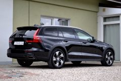 Volvo V60 AWD Cross Country D4 — papildu attēls