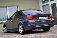 BMW 328i Sedan — papildu attēls
