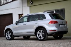 VW Touareg R-line 3.0 TDI — papildu attēls