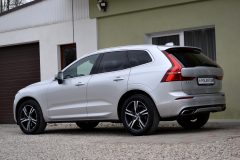 Volvo XC60 R-Design D4 — papildu attēls