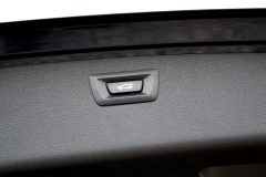 BMW 320d Touring — papildu attēls