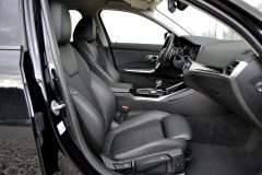 BMW 320d Touring Sport Line — papildu attēls