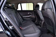 BMW 320d Touring Sport Line — papildu attēls