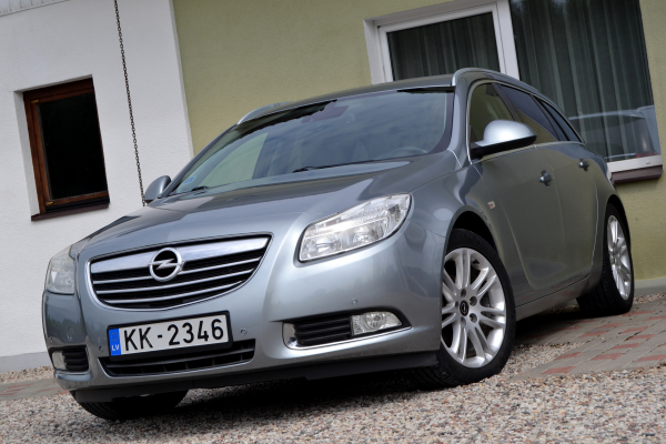 Opel Insignia Touring 2.0 CDTI