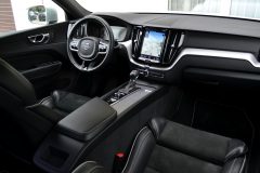 Volvo XC60 R-Design D4 — papildu attēls