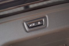 BMW 320d Touring Sport Line — papildu attēls