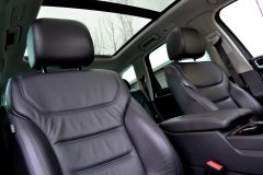 VW Touareg R-line 3.0 TDI — papildu attēls