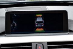 BMW 320d Touring — papildu attēls