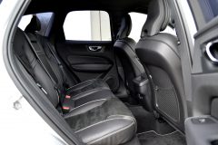 Volvo XC60 R-Design D4 — papildu attēls