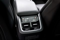 Volvo XC60 AWD Inscription B4 — papildu attēls