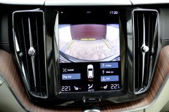 Volvo XC60 AWD Inscription D5 — papildu attēls