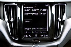Volvo XC60 R-Design D4 — papildu attēls