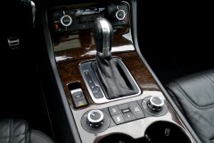 VW Touareg R-line 3.0 TDI — papildu attēls