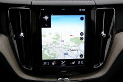 Volvo XC60 AWD Inscription D4 — papildu attēls