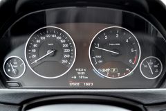 BMW 320d Touring — papildu attēls