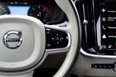 Volvo V60 Inscription B4 — papildu attēls