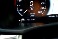 Volvo XC60 AWD Inscription D5 — papildu attēls