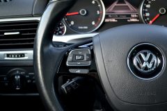 VW Touareg R-line 3.0 TDI — papildu attēls