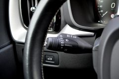 Volvo XC60 R-Design D4 — papildu attēls