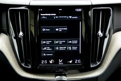 Volvo XC60 AWD Inscription D4 — papildu attēls