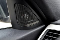 BMW 320d Touring — papildu attēls