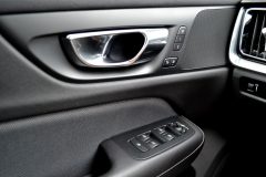 Volvo S60 R-Design T4 — papildu attēls