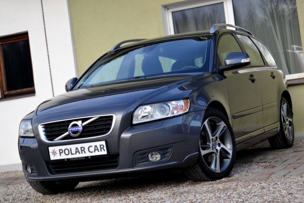 Volvo V50 Summum D2