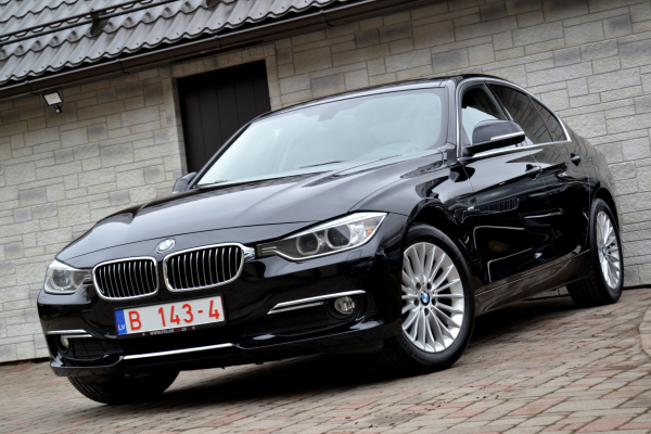 BMW 320d xDrive Luxury Line